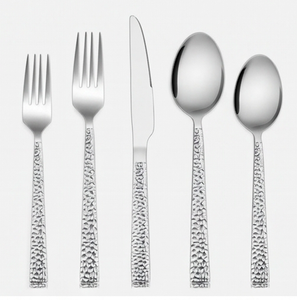 Ensemble de couverts en argent texturé martelé avec fourchette, cuillère et couteau pour la maison, les restaurants, les hôtels et les événements. - Product Image 1