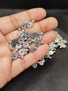 Pendentif fin en laiton plaqué argent à double trou pour la fabrication de bijoux, colliers et bracelets - Vente en gros - Product Image 5