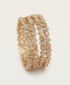 Bracelets en or antique plaqué or avec pierres taillées en forme de poire et zircone cubique pour femmes, bracelets ethniques traditionnels pour les fêtes, fabricants de bracelets. - Product Image 1
