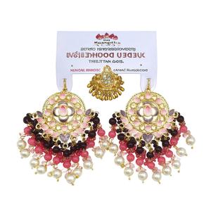 Boucles d'oreilles pendantes en or plaqué avec pierres Kundan et perles Meenakari, avec Maangtikka, bijoux fins - Product Image 2