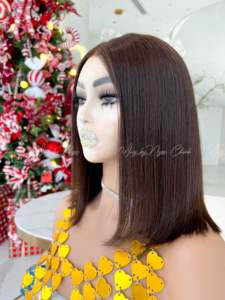 Perruque 13x4 HD transparente en cheveux humains vierges Remy 100%, densité 180%, pré-épilée, ondulation soyeuse droite, trame simple - Product Image 2