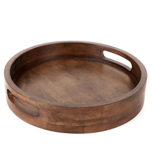 Bandeja de madera de mango de alta calidad con asas centrales recortadas Tablero de servidor de madera multiusos para uso en hoteles, restaurantes u hogares - Product Image 1
