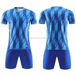Nuevo diseño de alta calidad de poliéster uniforme de fútbol ropa deportiva transpirable de manga corta talla grande uniforme de fútbol al por mayor - Product Image 3