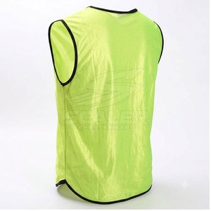 Pantalones Cortos Deportivos Transpirables y Duraderos de Malla de Poliéster 100% de Secado Rápido para Entrenamiento de Fútbol, Baloncesto, Voleibol y Otros Deportes al Aire Libre - Product Image 4