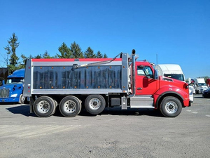 Camión Volquete Pesado Usado T880 Rojo 2025, Transmisión Automática, Motor Diésel Euro 6, Tracción 8x4, Volante a la Izquierda, Caja de Cambios FAST Trasera - Product Image 5