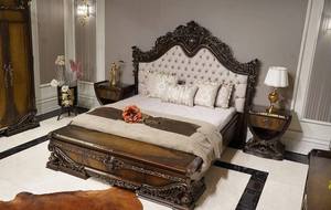 Lit Queen Size Baroque au Design Classique avec Table de Chevet, Suite de Chambre à Coucher de Luxe Maharani Personnalisée, Collection de Chambre à Coucher USA - Product Image 2