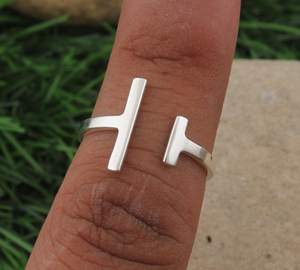 Minimalist 925 Sterling Silver Bezel Setting Wedding Band <b>Ring</b> <b>Dainty</b> Stackable High Polish Daily Wear Jewelry Wholesale - Product Image 2