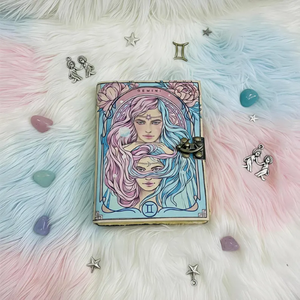 Journal en cuir imprimé Zodiaque Gémeaux, fait main, Grimoire d'astrologie, couverture rigide, Antique Shadows, Cadeau de Pâques, Bordure festonnée - Product Image 2