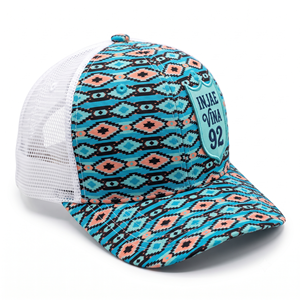 Gorra Trucker Personalizada con Parche Tejido con Logotipo, Malla Blanca en la Parte Posterior, 6 Paneles Estructurados, Estilo Western Rodeo, Casual y Deportiva, Cierre a Presión, OEM - Product Image 2