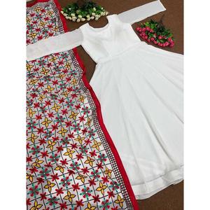 PARTY WEAR GEORGETTE VESTIDO LISO CON IMPRESIÓN DIGITAL TRABAJO DUPATTA BLANCO - Product Image 3