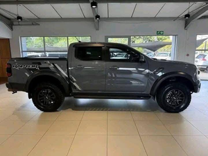 ฟอร์ด เรนเจอร์ 3.0 V6 ไบ-เทอร์โบ อีโคบูสต์ แร็ปเตอร์ 4x4 ปี 2025 มือสองสภาพดี - Product Image 4