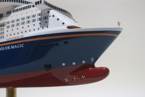Maquette de bateau en bois artisanale MS Color Magic Cruiseferry 27,5 pouces - Réplique de bateau de croisière de luxe Norvège - Cadeau d'affaires Feng Shui haut de gamme - Product Image 5