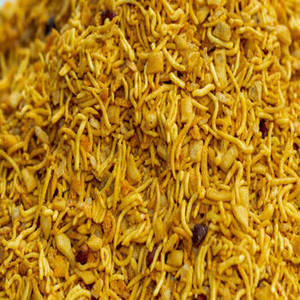 Nouvelle Saison : Mélange de Snacks Indiens Namkeen Croustillants et Savoureux, aux Épices Aromatiques Riches, Saveur Traditionnelle Indienne et Apparence Attrayante - Product Image 4