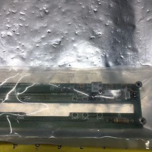 AMAT 0100-00086 CENTERFINDER SENSOR PCB BOARD - อุปกรณ์และชิ้นส่วนเซมิคอนดักเตอร์ระดับโลกที่เชื่อถือได้ - Product Image 4