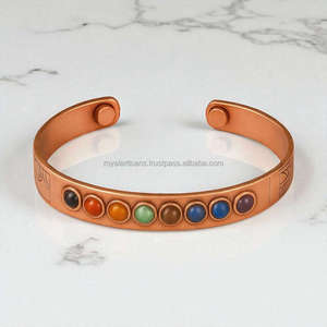 สร้อยข้อมือทองแดงแม่เหล็กเจ็ดจักระ ROYAL ARTISANS กันน้ำ ประดับอัญมณี ช่วยบำบัดรักษา - Product Image 1