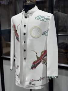 Sherwani de Alta Costura con Motivo de Pájaro Blanco – Chaqueta Jodhpuri India/Pakistaní Bordada a Mano de Primera Calidad para Bodas de Lujo al por Mayor - Product Image 2