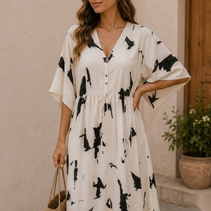 Vestido maxi con estampado abstracto, cuello en V, mangas con volantes y abertura, estilo bohemio, holgado, informal, de verano. - Product Image 6