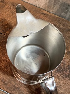 High Quality Stainless Steel Water Jug With Lid Premium Beverage Serving Pitcher For <b>Commercial</b> Kitchen Restaurant And Hotel - Product Image 4