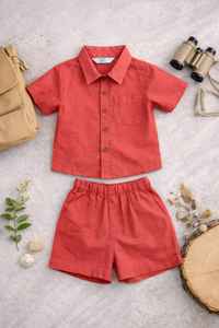 Ensemble chemise et short en coton pour garçons |   Tenue d'été respirante pour enfants, verte et blanche avec poche, fabriquée en Inde, délai de livraison d'échantillon de 7 jours - Product Image 2