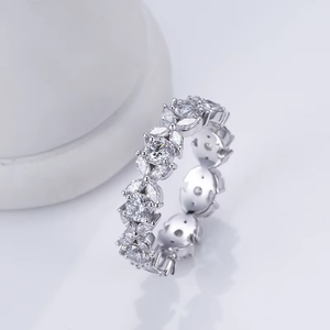 Anillo de compromiso de diamantes con corte marquesa para mujer, oro blanco, estilo clásico, diamantes cultivados en laboratorio con certificación IGI - Product Image 2