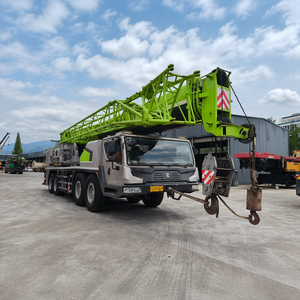 Grue mobile télescopique hydraulique d'origine ZOOMLION ZTC800V552 de 80 tonnes, modèle 2017, utilisée pour la construction et le levage. - Product Image 3