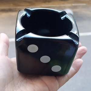 Cendrier en aluminium sans fumée, cadeau créatif pour fumeurs, design moderne, durable, résistant à la chaleur, élégant, multi-usages, décoration d'intérieur, style américain - Product Image 4