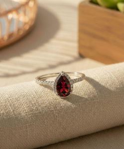 Bague Halo en Or Massif 14K avec Pierre Précieuse Grenat Rouge Poire Moissanite, Bijou Classique de Fiançailles, Cadeau Idéal pour les Couples - Product Image 3