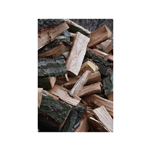 Leña de roble de alta calidad disponible en grandes cantidades para restaurantes y hogares. - Product Image 1