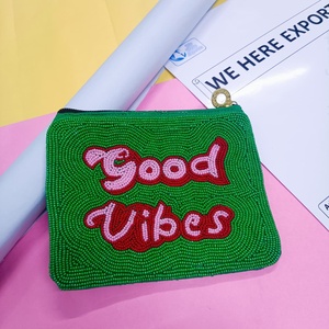 Monedero Artesanal Cosido a Mano con Cuentas, Bolsa de Almacenamiento de un Solo Compartimento, Cuentas Negras, Encanto Artesanal, Duradero, 100% Americano - Product Image 3