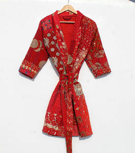 Robe de bain en patchwork faite à la main, vêtement de nuit, robe longue en coton, veste Kantha avec ceinture, longueur longue, automne-hiver - Product Image 1