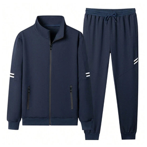 Ensemble de survêtement en coton biologique éco-responsable et durable avec logo personnalisé, en polyester recyclé, pour les marques éthiques - Product Image 6