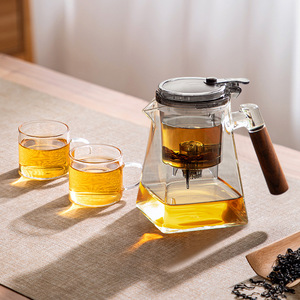 700ml High Borosilicate Glass <b>Teapot</b> Filter Tea Pot with Wooden Handle Heat Resistant Tea Serving Pot for Home Office - Product Image 3