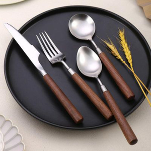 Couverts de table en acier inoxydable poli miroir de style moderne avec manche en bois, couteau, fourchette et cuillère, pour la maison et l'hôtel - Product Image 1