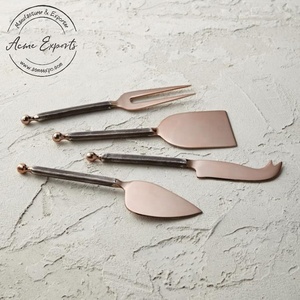 Juego de cuchillos de queso gourmet, acabado de cobre dorado rosa, colección de utensilios para servir de 4 piezas, anfitrión de fiesta esencial - Product Image 1