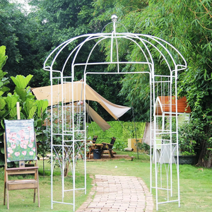 Estructura Metálica Decorativa de Hierro Forjado de Estilo Moderno con Recubrimiento en Polvo para Exteriores, para Jardín, Gazebo, Pabellón, Pérgola, Hecho en Vietnam - Product Image 1