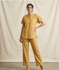 Conjunto de Dos Piezas para Mujer en Color Mostaza, Top de Manga Corta con Cuello Mandarín y Pantalones Rectos, Estilo Casual Étnico, Corte Holgado - Product Image 6
