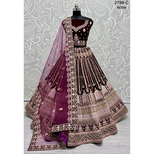 Collections de velours de vêtements de mariée indiens pour la mariée avec le travail de Zarkhan par Fabzone - Product Image 2