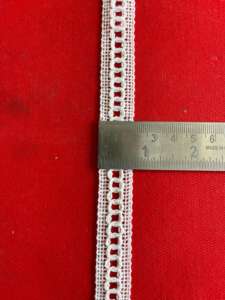 Atractivo encaje de algodón con acabado impecable y calidad de tela duradera para marcas de moda. - Product Image 2