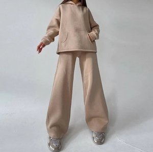 Ensemble de survêtement deux pièces pour femmes grandes tailles, idéal pour le fitness, la gym, le yoga, la course à pied et les sports de plein air - Product Image 5