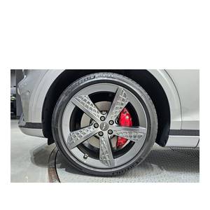 Genesis GV70 3.5T essence 2022, transmission intégrale, 19 496 km, norme d'émission Euro V, sièges en cuir, boîte de vitesses automatique, caméra arrière, conduite à gauche - Product Image 5