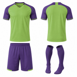 Uniforme de football de bonne qualité, pas cher, meilleur prix, uniforme de football pour hommes, nouveau design, service OEM, logo personnalisé, uniformes de football pour hommes - Product Image 3