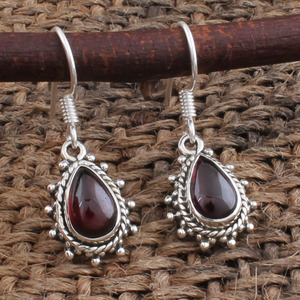Pendientes de Cabujón de Granate Rojo Natural, Plata de Ley 925, Corte Oval Vintage, Piedra de Nacimiento de Enero, Joyería Fina - Product Image 1