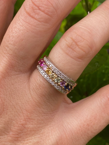 แหวนเพชรหลายเม็ดสไตล์ฮิปฮอปจาก AssayJewelers ได้รับการรับรองจาก IGI ผลิตจากเพชรที่สร้างในห้องปฏิบัติการ สำหรับผู้หญิง ทำจากโลหะผสมเคลือบทอง 14K สีรุ้ง สามารถสวมซ้อนกันได้ ขนาด 7 1/4 US - Product Image 4