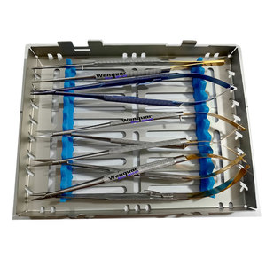 ชุดอุปกรณ์ผ่าตัดขนาดเล็ก Castroveijo คุณภาพสูง 5 ชิ้น พร้อมกล่องถาดฆ่าเชื้อ - Product Image 1