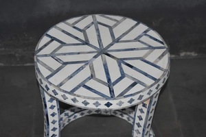 Table en os incrusté de la marque ILAHI, design moderne, détails en agate, rangement, meuble portable pour la maison - Product Image 3