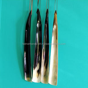 Cuchara para zapatos premium hecha a mano de cuerno de vaca y buey de 16 pulgadas con mango largo y correa de cuero auténtico para facilitar el calzado al mejor precio - Product Image 2