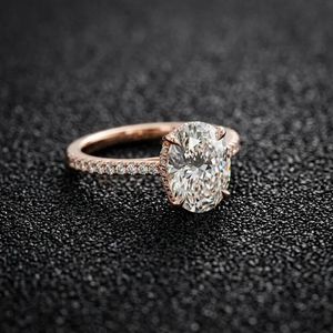 Bague de fiançailles en or 18 carats et argent sterling 925 avec diamant ovale de laboratoire et bande pavée - Product Image 2