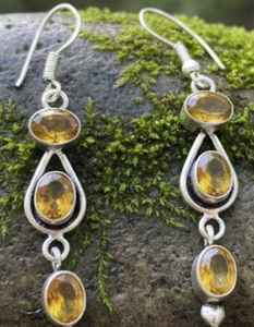 Boucles d'oreilles pendantes tendance allemandes en argent sterling faites à la main avec pierres de zircon pour femme – Bijoux fantaisie - Product Image 1