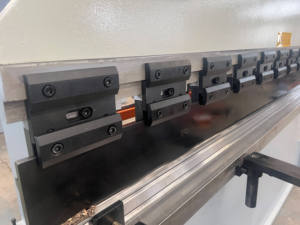 2024 21% de réduction 63T 2500 CNC presse plieuse plieuse pour chemin de câbles haute performance - Product Image 5