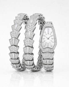 Reloj de lujo unisex con diamantes, caja de acero inoxidable, movimiento de cuarzo analógico, cristal de zafiro, esfera redonda de 44 mm, cierre de mariposa. - Product Image 4